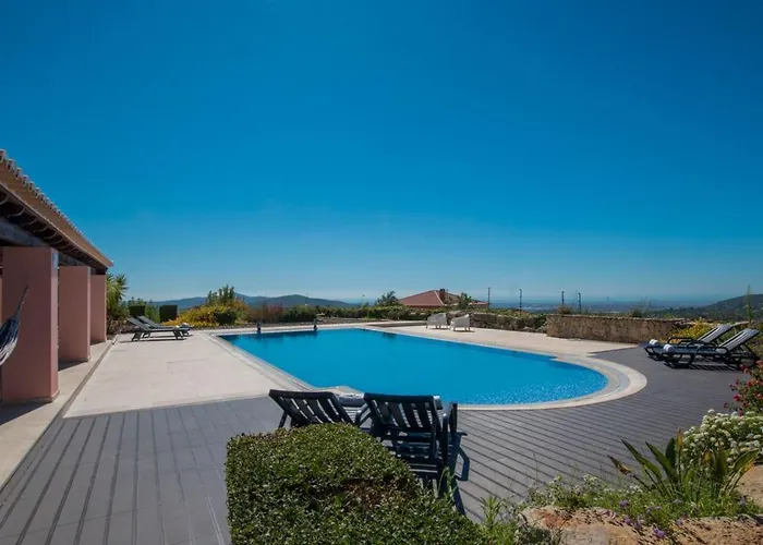 Villa Mujeira *