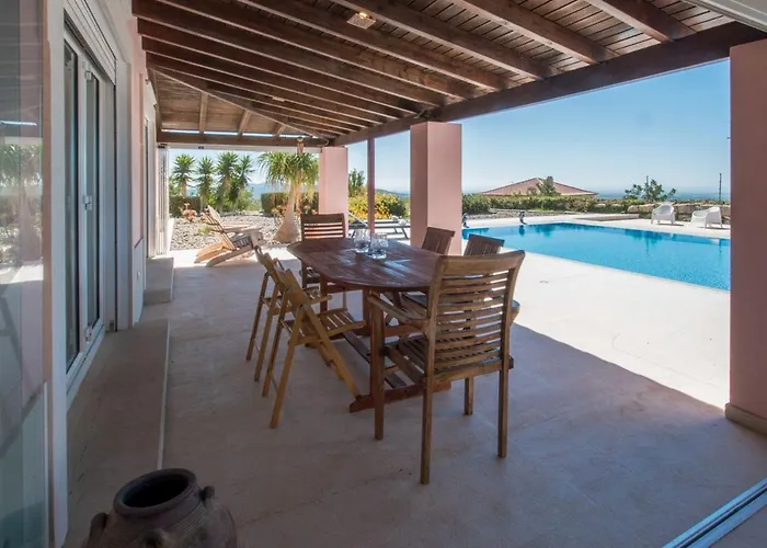 ヴィラ Mujeira ローレ